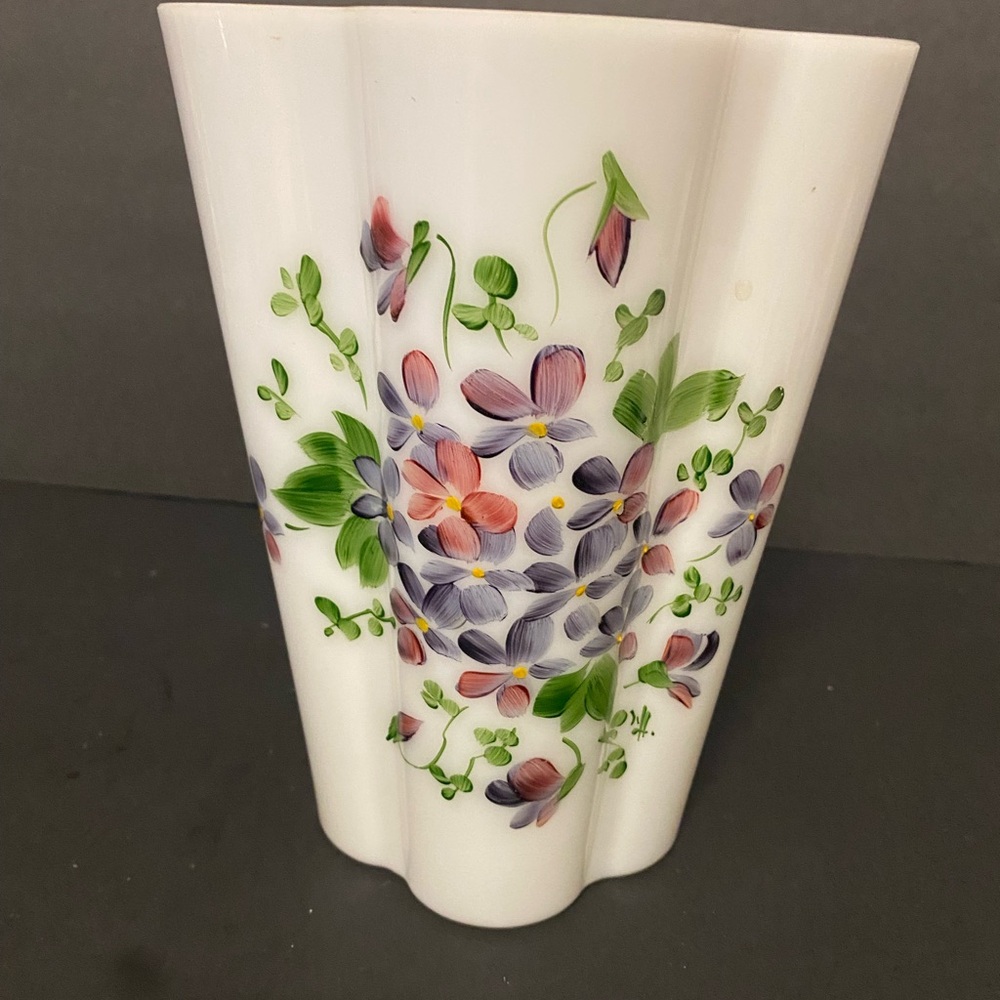 Elegant Vintage Hand Painted Violet On Milk Glass Vase